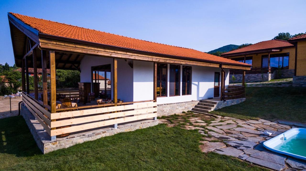 Етно Комплекс "Поп Грую Бански" Banya  Exterior photo