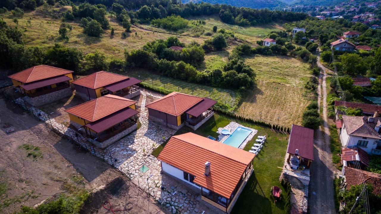 Етно Комплекс "Поп Грую Бански" Banya  Exterior photo